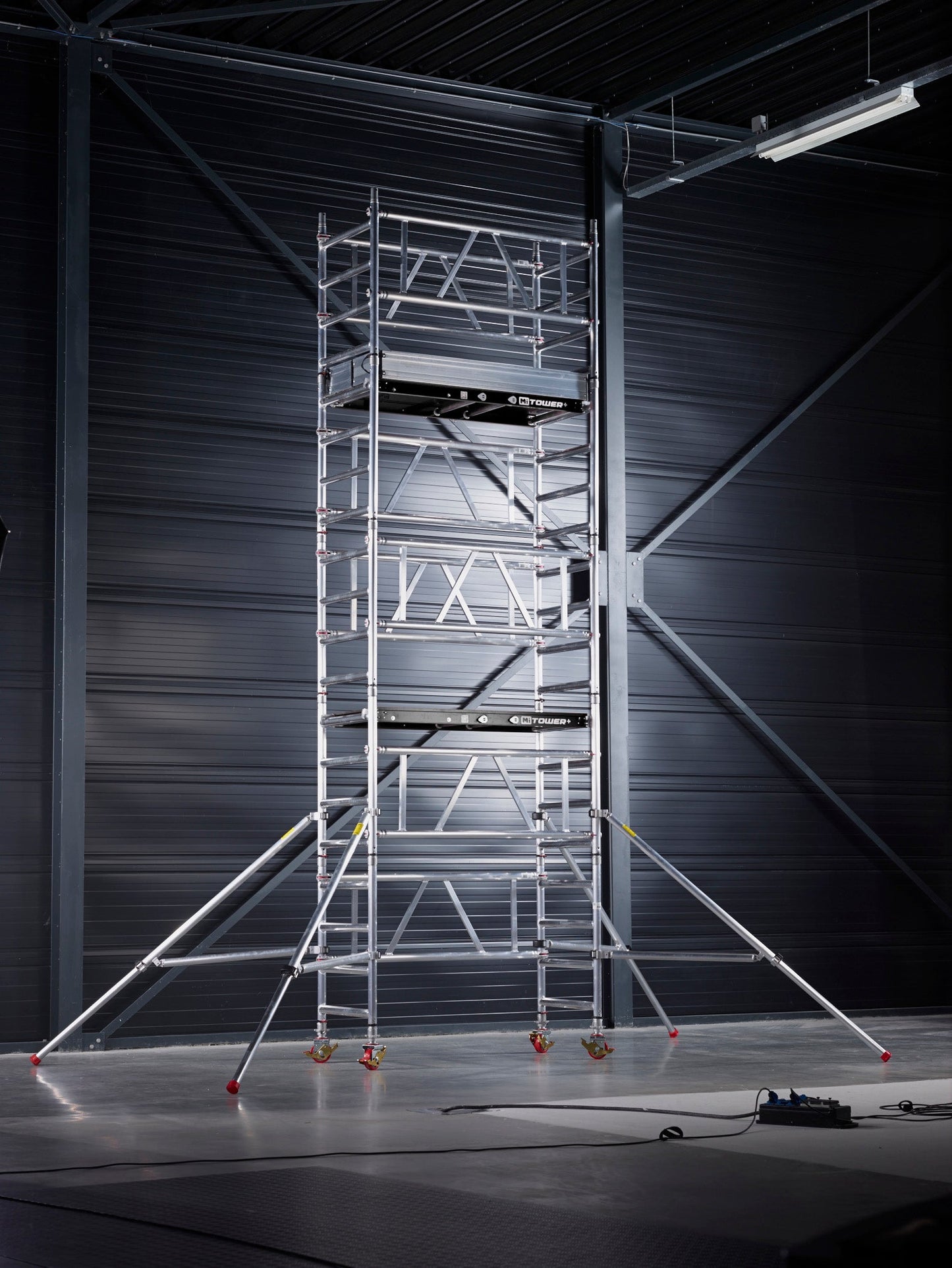 MiTOWER PLUS 75x155cm Altura Plataforma 2.20m